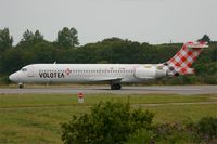 EI-EXA @ LFRB - Boeing 717-2BL, Lining up prior take off rwy 25L, Brest-Bretagne Airport (LFRB-BES) - by Yves-Q