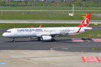 TC-JSS @ EDDL - Turkish A321 arrived in DUS - by FerryPNL