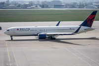 N171DZ @ EDDS - Taxiing at STR ready to leave for Atlanta. - by Rex Jarvis