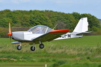 G-SDFM @ X3CX - Landing at Northrepps. - by Graham Reeve