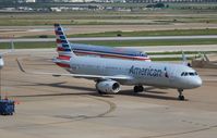 N123NN @ DFW - American - by Florida Metal