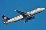 D-AIZO @ EDDF - Climbing out of EDDF - by Robert Kearney