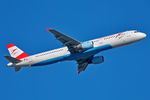 OE-LBB @ EDDF - Climbing out of EDDF - by Robert Kearney