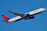 N174DZ @ EDDF - Climbing out of EDDF - by Robert Kearney