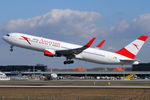 OE-LAT @ VIE - Austrian Airlines - by Chris Jilli