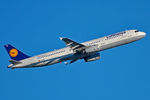 D-AIDG @ EDDF - Climbing out of EDDF