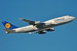D-ABTL @ EDDF - Climbing out of EDDF