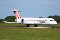 EI-EXA @ LFRB - Boeing 717-2BL, Taxiing to holding point rwy 25L, Brest-Bretagne Airport (LFRB-BES) - by Yves-Q