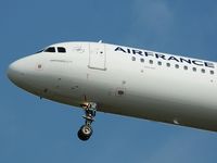F-GTAJ @ LFBD - AF landing runway 23 - by Jean Goubet-FRENCHSKY