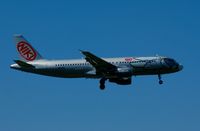 OE-LEC @ EDDL - Niki, is here on short finals at Düsseldorf Int'l(EDDL) - by A. Gendorf