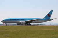 HL8226 @ LOWW - Korean Cargo B777-200F @VIE - by Stefan Mager