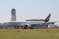 A6-EBG @ LOWW - Emirates B777-300ER @VIE