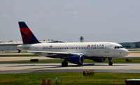 N341NB @ KATL - Taxi Atlanta - by Ronald Barker
