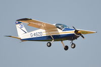 G-ASZD @ X3CX - Landing at Northrepps.