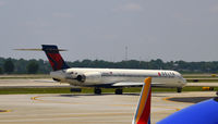N920DN @ KATL - Taxi Atlanta - by Ronald Barker