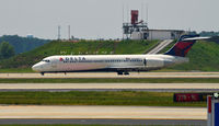 N922AT @ KATL - Taxi Atlanta - by Ronald Barker