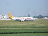 TC-ANP @ EDDS - flypgs Boeing 737-82R - by Christian Maurer