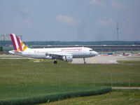 D-AKNL @ EDDS - GermanWings Airbus A319 - by Christian Maurer