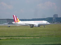 D-AKNJ @ EDDS - GermanWings Airbus A319 - by Christian Maurer