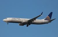 N62889 @ KPDX - Boeing 737-900ER