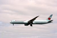 C-FGEO @ EKCH - C-FGEO landing rw 22L - by Erik Oxtorp