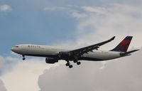 N820NW @ KPDX - Airbus A330-300 - by Mark Pasqualino