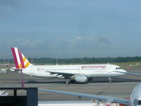 D-AIQS @ EDDH - GermanWings A320 - by Christian Maurer