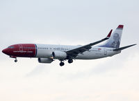 LN-NGF @ LEBL - Landing rwy 25R - by Shunn311