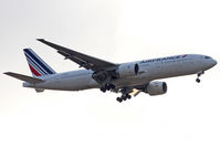 F-GSPZ @ LFPG - Landing - by micka2b