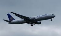 N646UA @ EGLL - United, seen here landing RWY 27R at London Heathrow(EGLL) - by A. Gendorf