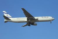 4X-EAK @ LLBG - Flight from Bangkok approaching runway 30. - by ikeharel