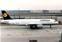 D-AIPN @ EDDF - Lufthansa, it was destroyed a few months after I photographed it. - by kenvidkid