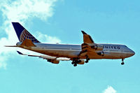 N105UA @ EGLL - Boeing 747-451 [26473] (United Airlines) Home~G 07/09/2013. On approach 27L