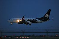 N342AM @ YVR - AM696 from Mexico City