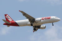 PR-MYW @ LMML - A320 PR-MYW TAM Brasil - by Raymond Zammit