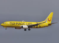 D-ATUG @ LPA - Landing on the runway of Las Palmas Airport - by Willem Göebel