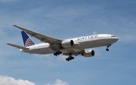 N209UA @ KORD - Boeing 777-200