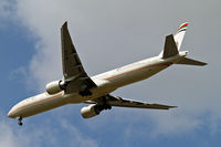 A6-ETN @ EGLL - Boeing 777-3FXER [39689] (Etihad Airways) Home~G 12/05/2013. On approach 27R. - by Ray Barber