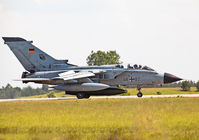 46 22 @ EDDB - Berlin Air Show 4.6.16 - by leo larsen