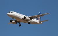 N828UA @ KDEN - Airbus A319
