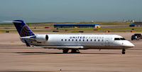 N937SW @ KDEN - Taxi Denver - by Ronald Barker