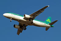 EI-DVF @ EGLL - Airbus A320-214 [3136] (Aer Lingus) Home~G 31/01/2011. On approach 27R - by Ray Barber