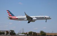 N195AN @ MIA - American - by Florida Metal