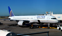 N17139 @ KDEN - Gate B22 Denver - by Ronald Barker
