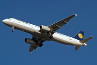 D-AISJ @ EGLL - Airbus A321-231 [3360] (Lufthansa) Home~G 21/01/2011. On approach 27R.
