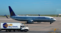 N67815 @ KDEN - Taxi Denver - by Ronald Barker