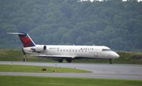 N800AY @ KMDT - CL-600-2B19