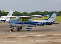 N61571 @ KDTN - At Downtown Shreveport. - by paulp
