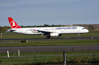 TC-JRJ @ EKCH - TC-JRJ taking off rw 22R - by Erik Oxtorp