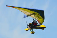 G-MWWN @ X3CX - Landing at Northrepps. - by Graham Reeve